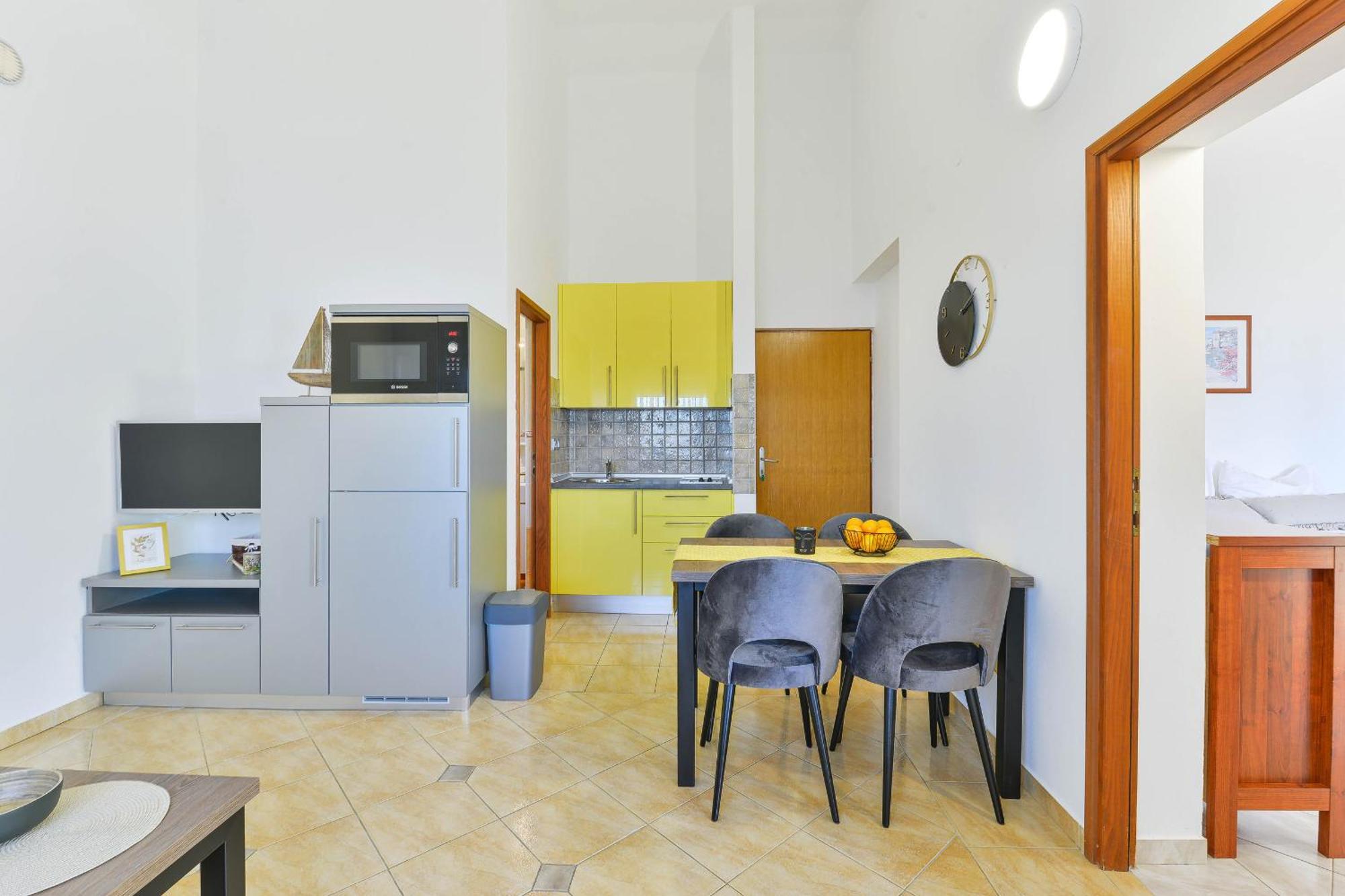 Apartment House Inga Vir Eksteriør bilde